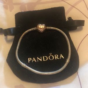 EUC Pandora Moments Heart Clasp snake Bracelet